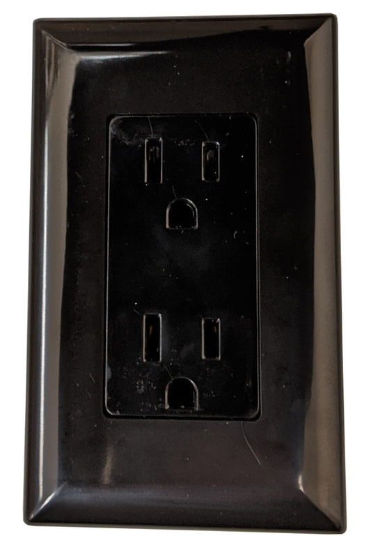 Prise de courant intérieur 115 V noir