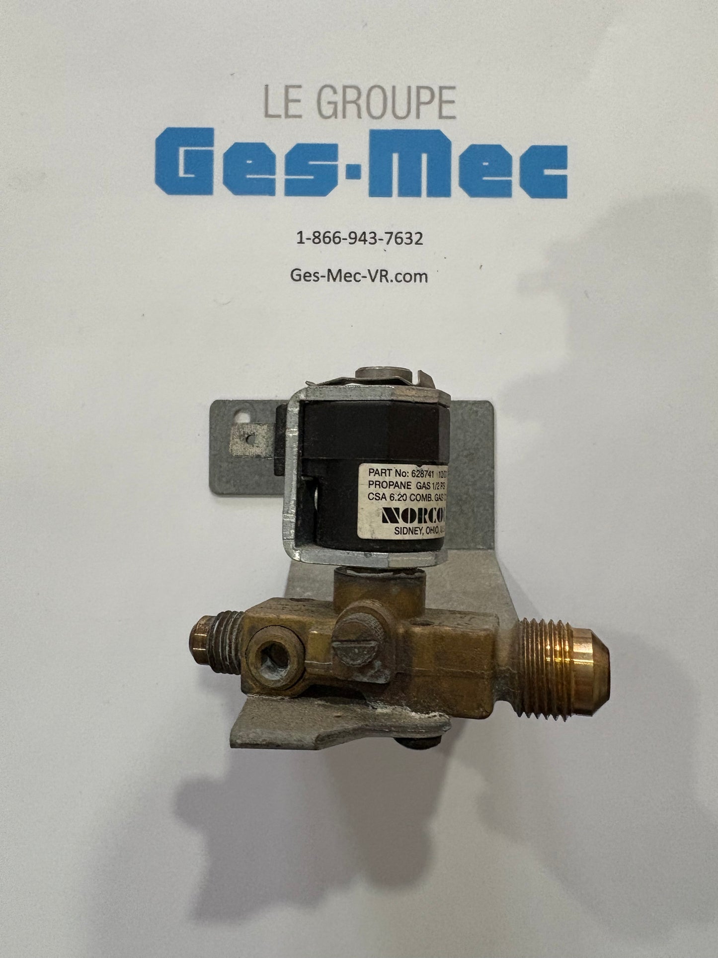 (Usagé) Valve à gaz pour réfrigérateur Norcold # 628741